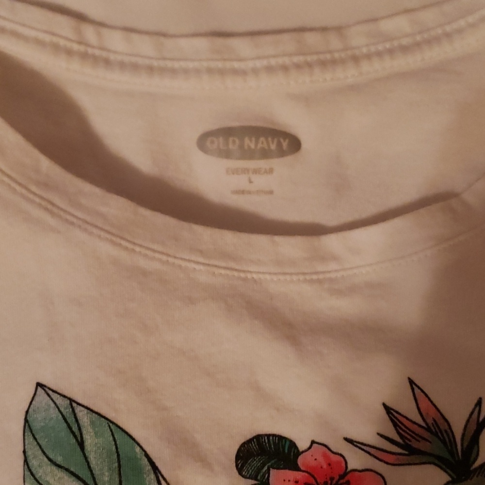 Tshirt - Picture 2 of 3